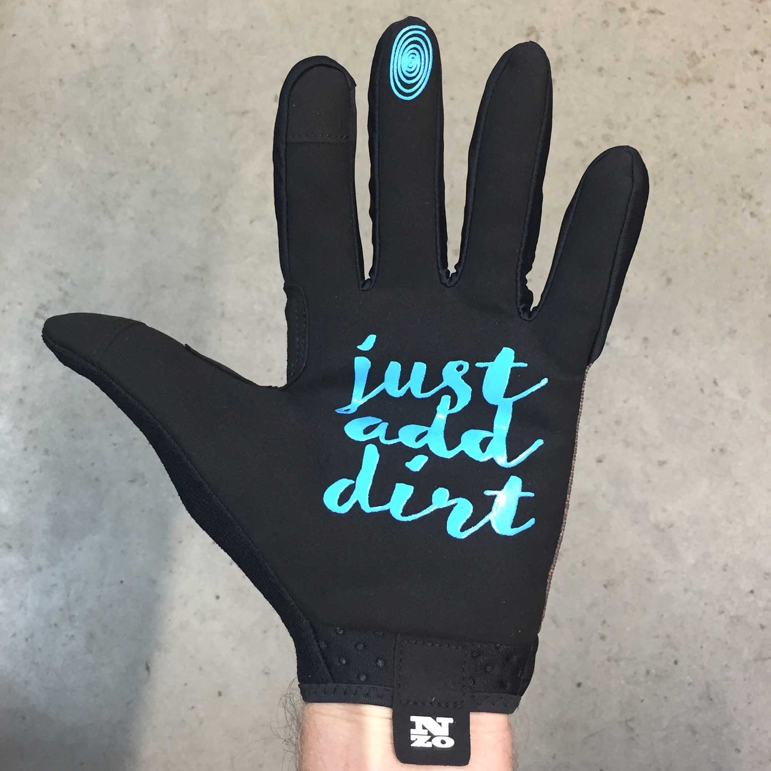 Nzo Trail Glove - Koru